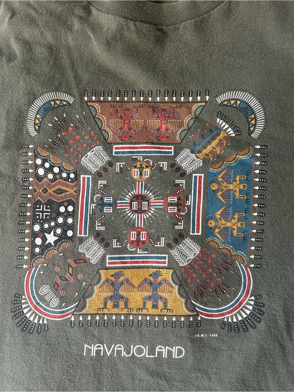 Navajo Land XL 1988 Vintage Green Tee with Amazing front Graphic